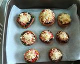 Foto del paso 3 de la receta: Mini pizzas de champiñones