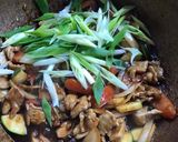รูปขั้นตอนการทำที่ 3 ของ Babi asam manis หมูผัดเปรี้ยวหวาน