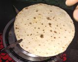 A picture of step 4 of Jawar ki Roti.