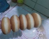 Foto langkah ke 5 dari resep Donat Pizza.