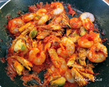 Foto del paso 3 de la receta: 113.🥘Paella de marisco y verduras de confinamiento🦐🍆🍄🥬