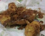 Foto langkah ke 6 dari resep Ayam & Tahu Goreng Serundeng Kelapa.