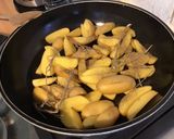 Une image de l'étape 3 de Pommes de terre sautées au saindoux et romarin.