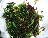 A picture of step 2 of Crackling Spinach.
