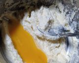 Foto langkah ke 2 dari resep Cream cheese chocolate cake.