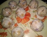 A picture of step 4 of Leftover macro cheese balls.