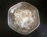 A picture of step 1 of Rice firni.