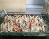 Foto del paso 5 de la receta: Boquerones al horno con patatas panaderas, cebolla y queso fundido
