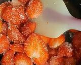 Foto langkah ke 2 dari resep 🍓 NO BAKE STRAWBERRY CHEESECAKE 🍓.