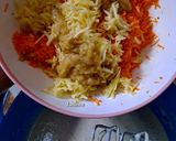 عکس مرحله 3 از دستور کیک هویج و سیب و موز و گردو