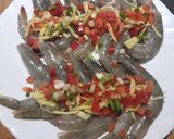 A picture of step 1 of Steam Shrimps.