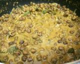 A picture of step 7 of Kadala curry.
