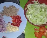 Foto langkah ke 1 dari resep Tumis Labu Siam Simple.