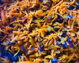 Foto del paso 2 de la receta: 🥘TARTELETAS Y CANASTITAS 🥘 DE COLIFLOR🥘🧀🥕🧅🥕🧀ZANAHORIAS🥕 Y 🧅CEBOLLA🧅