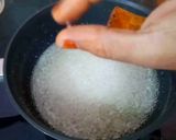 सूजी तिल की बर्फी (Sooji til Ki Burfi recipe in Hindi) रेसिपी चरण 4 फोटो
