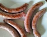 Foto del paso 1 de la receta: Salchichas frescas al vino blanco