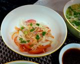 Hình bước làm 2 của món Salad dầu giấm trộn tép khô