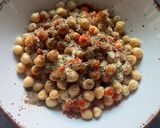 A picture of step 2 of Crispy chickpeas.