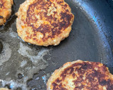 Foto del paso 3 de la receta: Croquetas de atún con arroz amarillo
