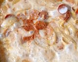 Foto langkah ke 3 dari resep Creamy garlic sausage pasta.