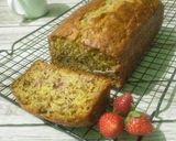 Foto langkah ke 6 dari resep 1061. Banana Strawberry Cake.