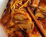 Hình bước làm 3 của món Váng đậu cuộn nấm đùi gà sốt chua ngọt (món chay)