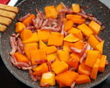 Foto del paso 2 de la receta: Puré de lentejas con calabaza salteada y bacon