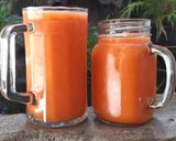 Foto langkah ke 2 dari resep Papaya Pineapple Carrot Juice.