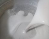 Foto del paso 1 de la receta: Mousse de piloncillo y jelly de guayaba con tejocote
