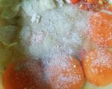 Foto langkah ke 3 dari resep Telor dadar bawang putih.