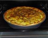 Foto del paso 5 de la receta: Quiche de salmón, cebolla y champiñón
