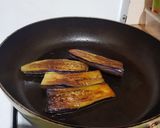 Foto langkah ke 2 dari resep Terong Siram Seafood.