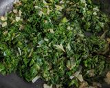 Foto del paso 1 de la receta: Filets de merluza en salsa de espinaca