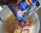 Foto del paso 2 de la receta: Tortitas de papa con atún