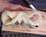 Foto del paso 5 de la receta: Pan relleno de jamón y queso (con harina leudante)