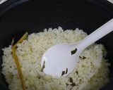 Foto langkah ke 4 dari resep Nasi Gurih Daun Jeruk.