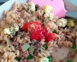 Foto langkah ke 3 dari resep Fusilli Sapi Panggang.