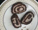A picture of step 2 of Bread swiss roll.