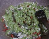 Foto langkah ke 4 dari resep Tumis labu saus tiram.