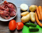 Foto del paso 1 de la receta: Bistec con papa y zanahorias