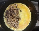 Foto del paso 2 de la receta: Omelette con champiñones #Huevo