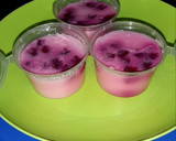 Foto langkah ke 4 dari resep Pudding Susu Buah Naga.
