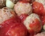 Foto del paso 5 de la receta: Albóndigas estilo griego con tomate y cebolla