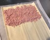 Une image de l'étape 3 de « Chaperos » petits feuilletés au jambon blanc, basilic, gorgonzola et pavot bleu.