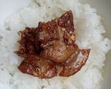 Hình bước làm 4 của món Ba chỉ rang cháy cạnh