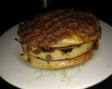 A picture of step 6 of Chocolate chip loaded pancake.
