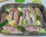 Foto del paso 8 de la receta: Salmonetes al horno