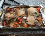 Foto del paso 4 de la receta: Carre de cerdo con hueso, al horno con cerveza negra