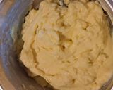 Foto del passaggio 3 della ricetta Scrigno di frolla rosa con crema pasticcera🥧🎀🍋🍒🍰