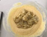 A picture of step 5 of Banana and pecan muffins.